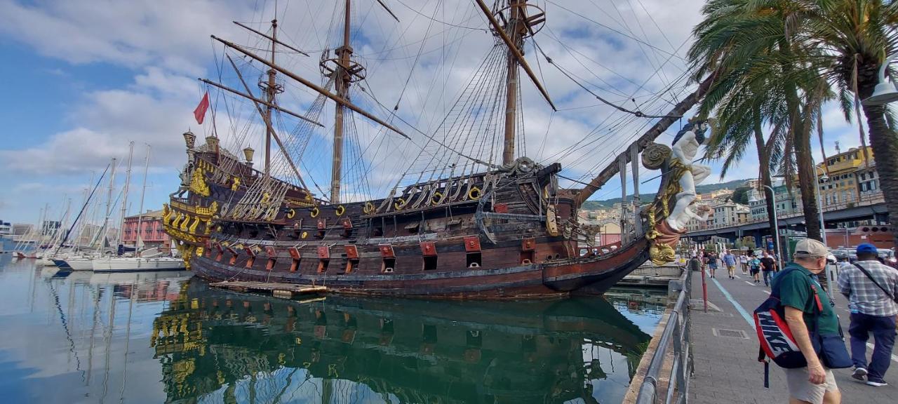 Appartamento Sul Mare Kate Genua Exteriör bild