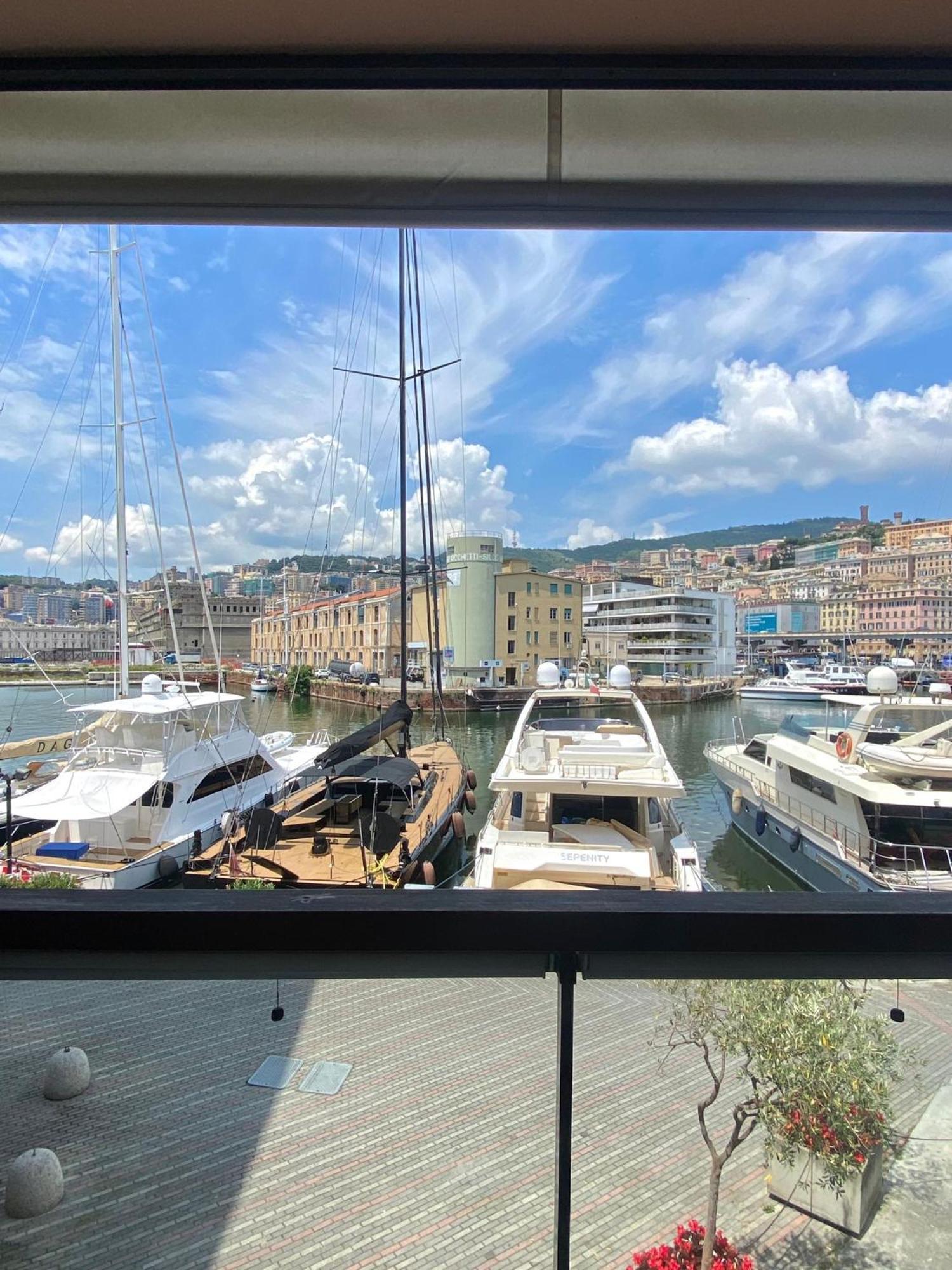 Appartamento Sul Mare Kate Genua Exteriör bild
