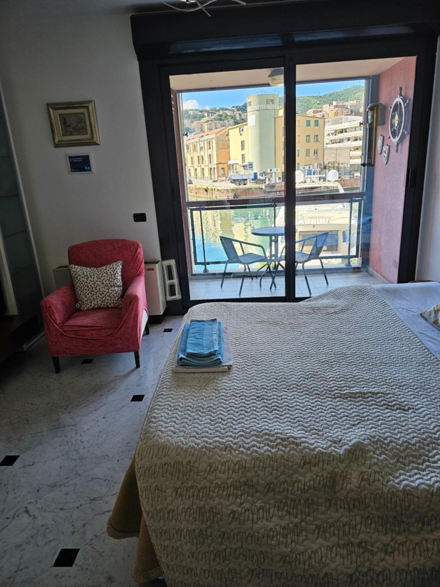 Appartamento Sul Mare Kate Genua Exteriör bild