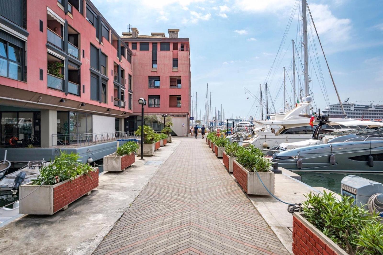 Appartamento Sul Mare Kate Genua Exteriör bild